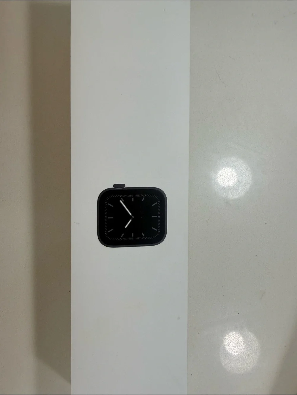 Apple Watch Series 5 Aluminum Case Black Sport Band 40MM